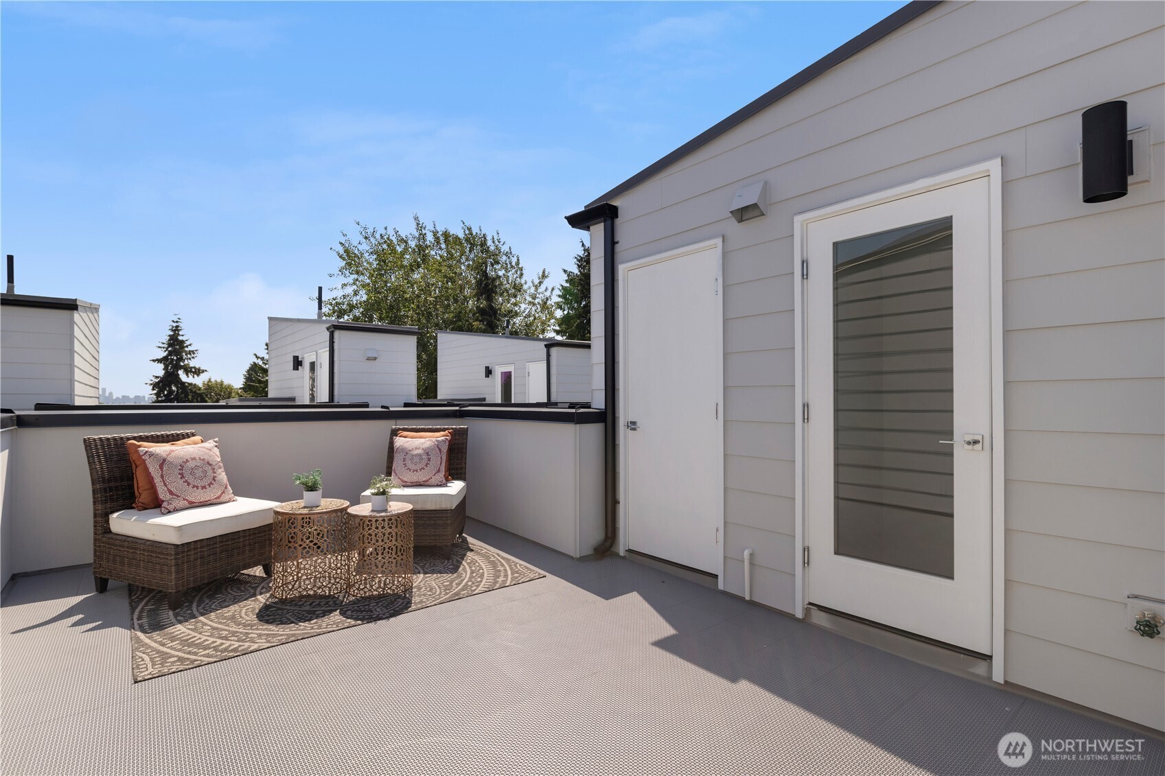 9518 Interlake Avenue North Seattle, WA 98103 - Photo 31 of 40