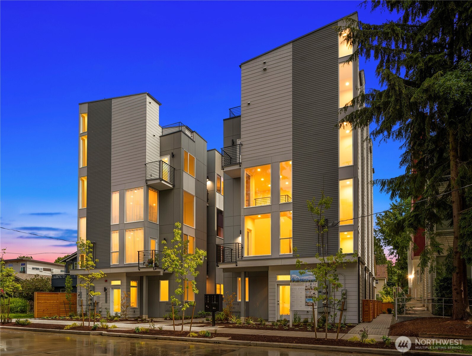 9518 Interlake Avenue North Seattle, WA 98103 - Photo 40 of 40