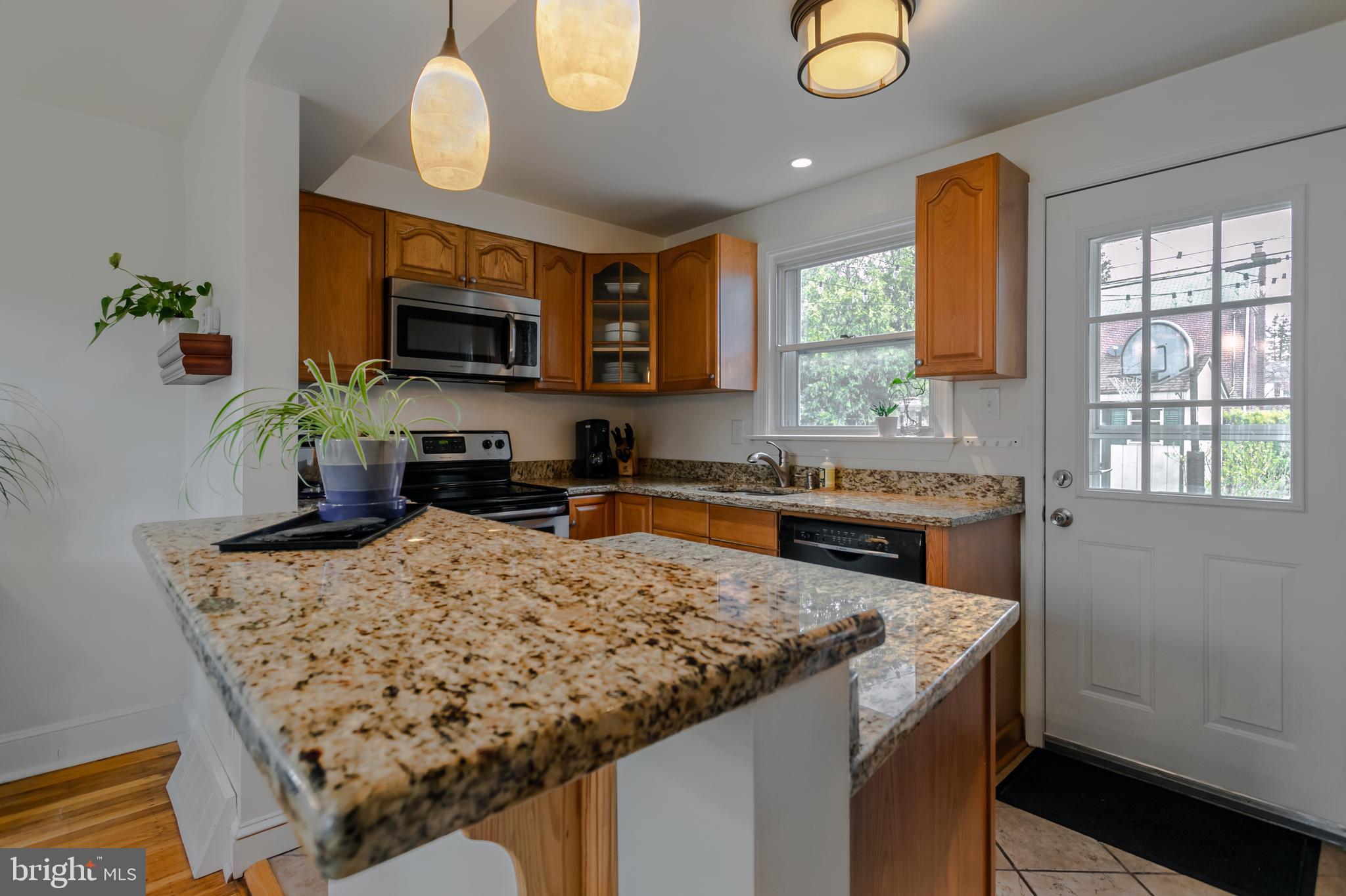 220 Wickford Road Havertown, PA 19083 - Photo 10 of 29