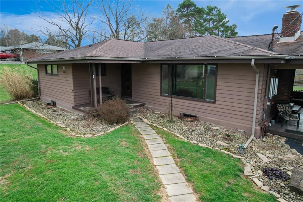 128 Shanahan Road Butler, PA 16001 - Photo 3 of 50