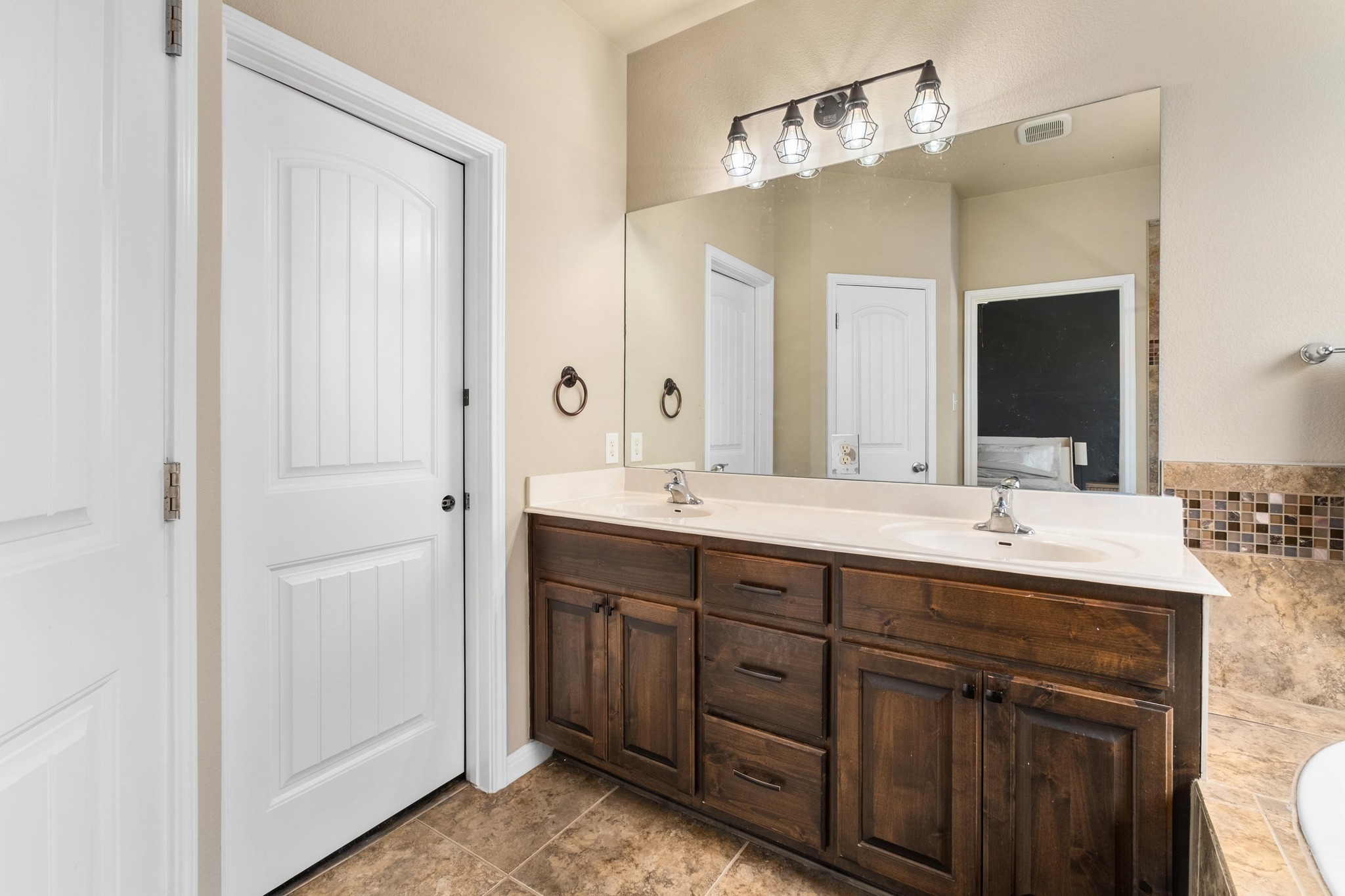 463 Tranquility Mountain Buda, TX 78610 - Photo 18 of 29