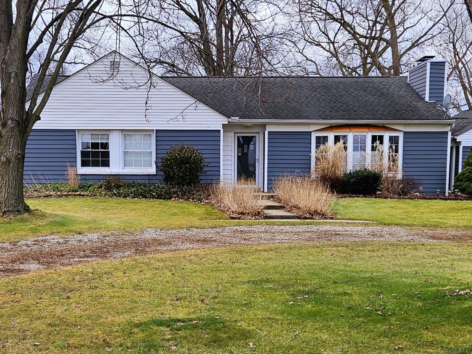 43375 Utica Road Sterling Heights, MI 48314 - Photo 17 of 22 50129614-d8b807ca-83c6-416f-88f1-c799af626a03.JPG