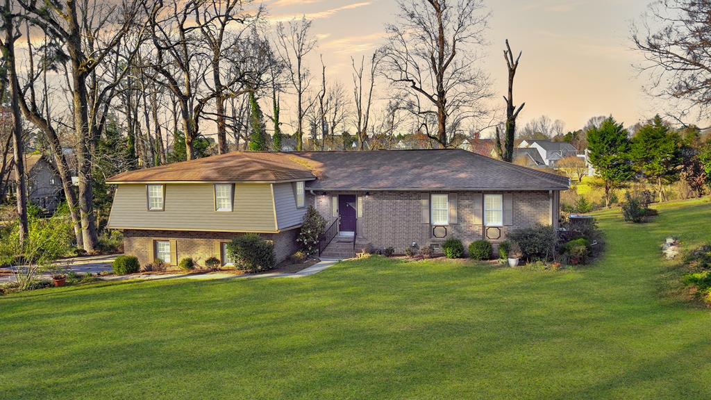 132 Crescent Road Greenwood, SC 29649 - Photo 1 of 28 Gallery Image 1