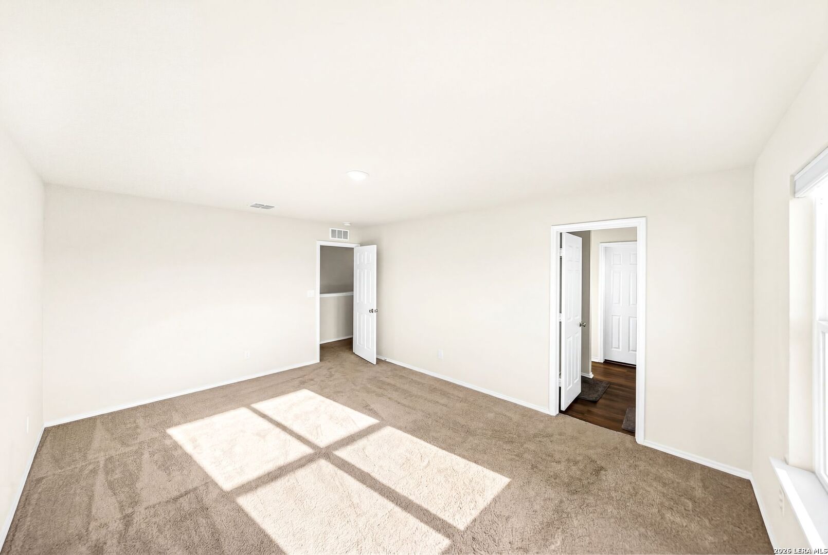 6710 Turnpike Converse, TX 78109 - Photo 13 of 34 an empty room with an entryway