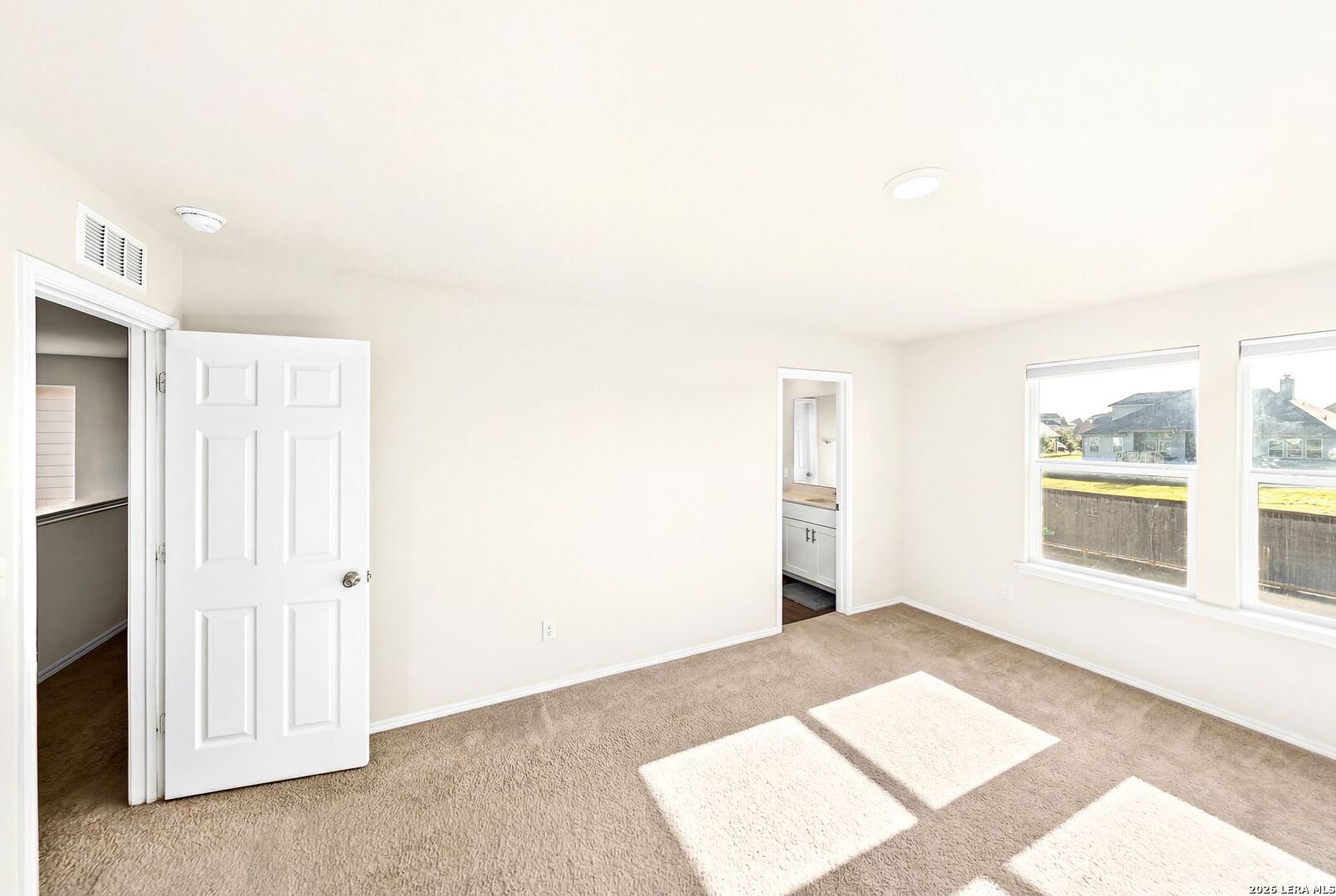 6710 Turnpike Converse, TX 78109 - Photo 14 of 34 an empty room with windows