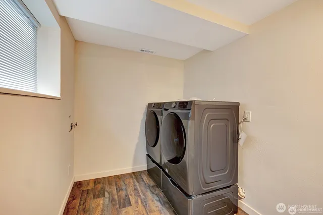 $1,299,000 | 8801 Northeast 140th Place, Kirkland, WA 98034