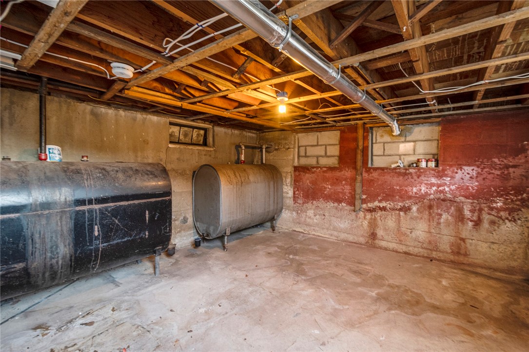 97 Bliss Mine Road Newport, RI 02840 - Photo 27 of 32