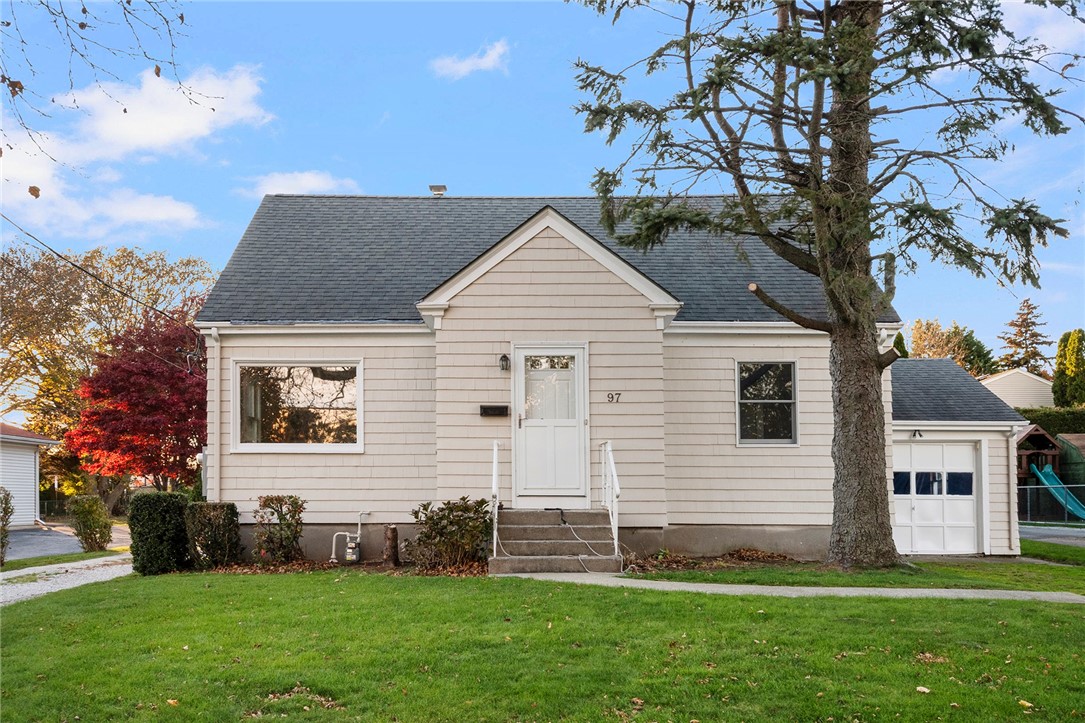 97 Bliss Mine Road Newport, RI 02840 - Photo 28 of 32