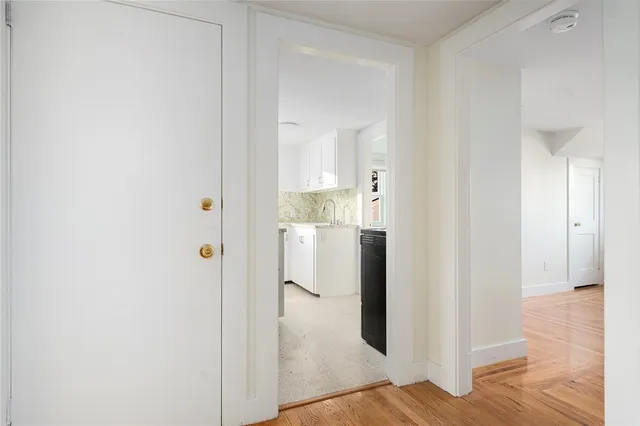 $2,300 | 97 Bliss Mine Road, Newport, RI 02840