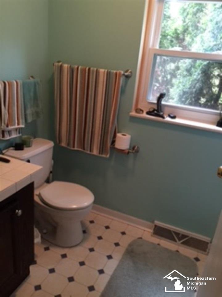 6093 West Newburg Road Carleton, MI 48117 - Photo 10 of 24