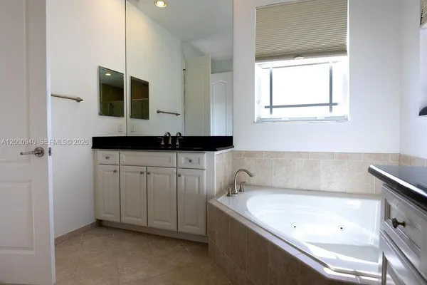 $6,900 | 8630 Lakeside Bend, Parkland, FL 33076