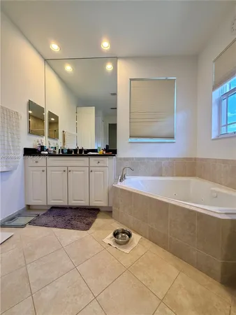 $6,900 | 8630 Lakeside Bend, Parkland, FL 33076