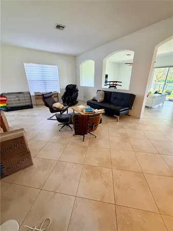 $6,900 | 8630 Lakeside Bend, Parkland, FL 33076