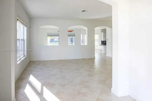 $6,900 | 8630 Lakeside Bend, Parkland, FL 33076