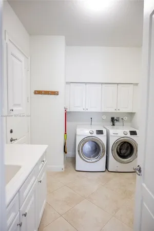 $6,900 | 8630 Lakeside Bend, Parkland, FL 33076