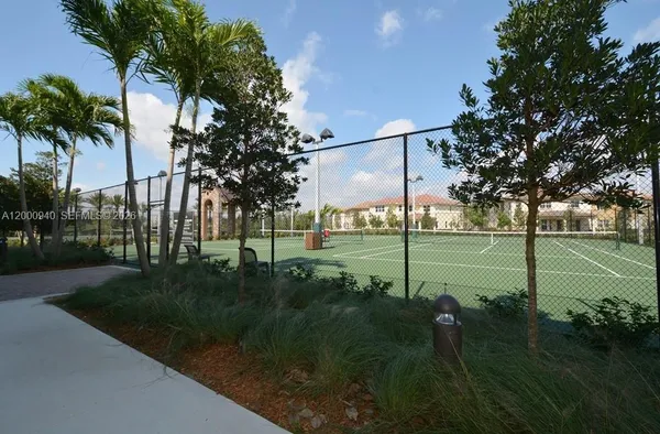 $6,900 | 8630 Lakeside Bend, Parkland, FL 33076