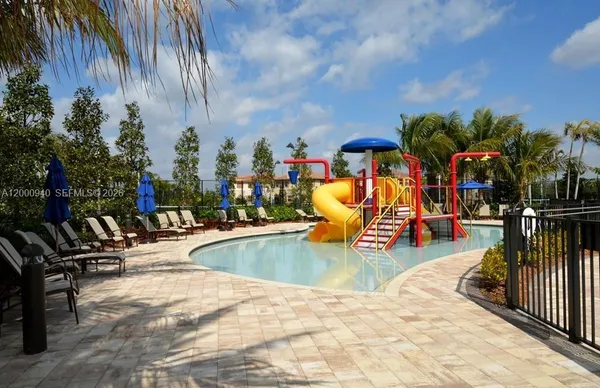 $6,900 | 8630 Lakeside Bend, Parkland, FL 33076