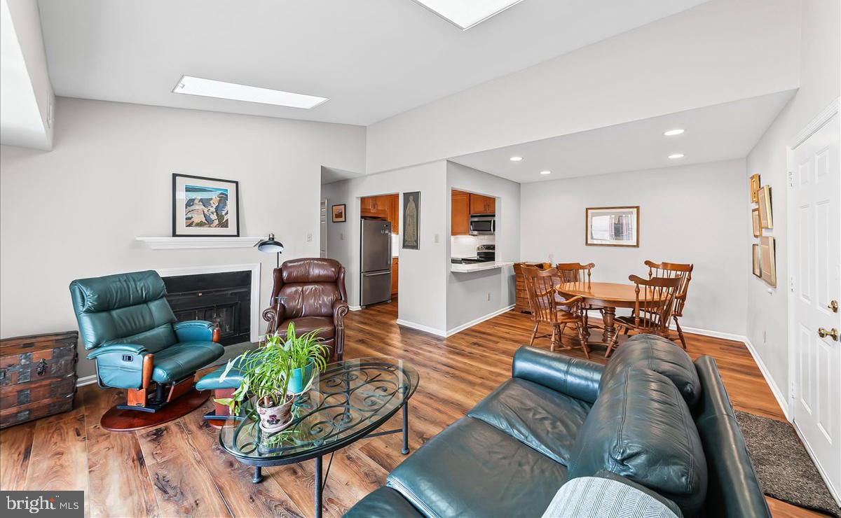 76 Le Forge Court, Unit 76 Chesterbrook, PA 19087 - Photo 5 of 34 Open flow from living room & dining room & kitchen