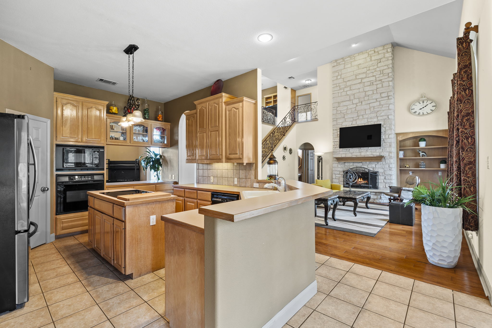 101 Landons Way Georgetown, TX 78633 - Photo 8 of 32 View from the breakfast nook into the kitchen and living room