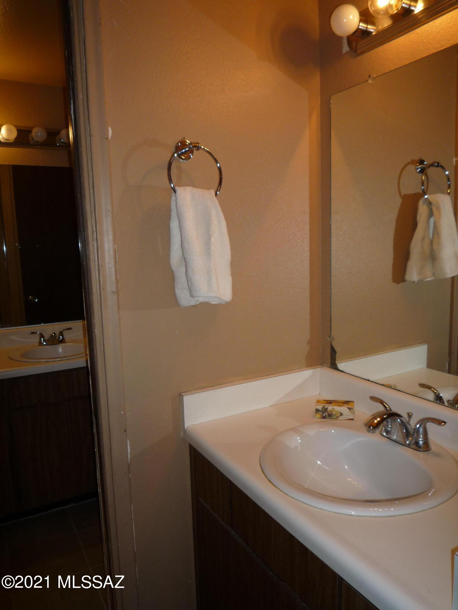 3750 North Country Club Road, Unit 41 Tucson, AZ 85716 - Photo 11 of 25