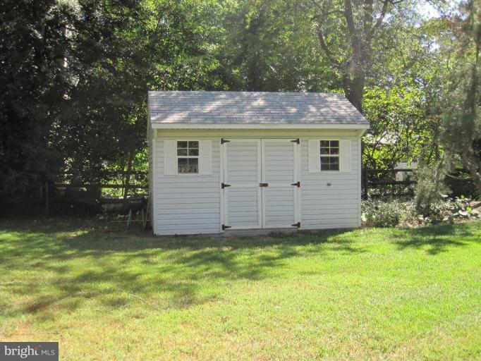 2023 Chesapeake Road Annapolis, MD 21409 - Photo 16 of 17 Shed