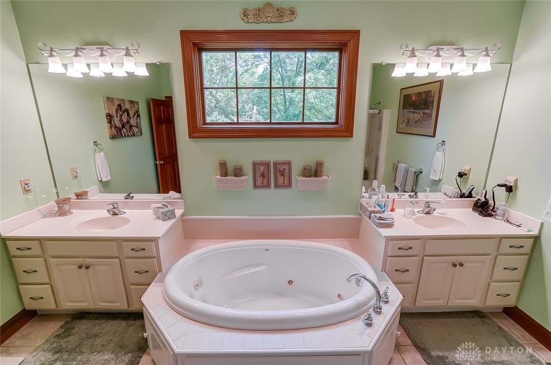 4324 Hummingbird Way Springfield, OH 45502 - Photo 39 of 69