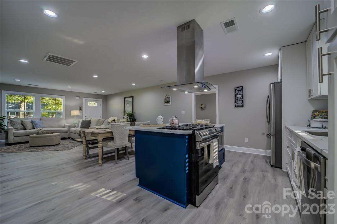 4644 Connecting Road Charlotte, NC 28209 - Photo 7 of 21