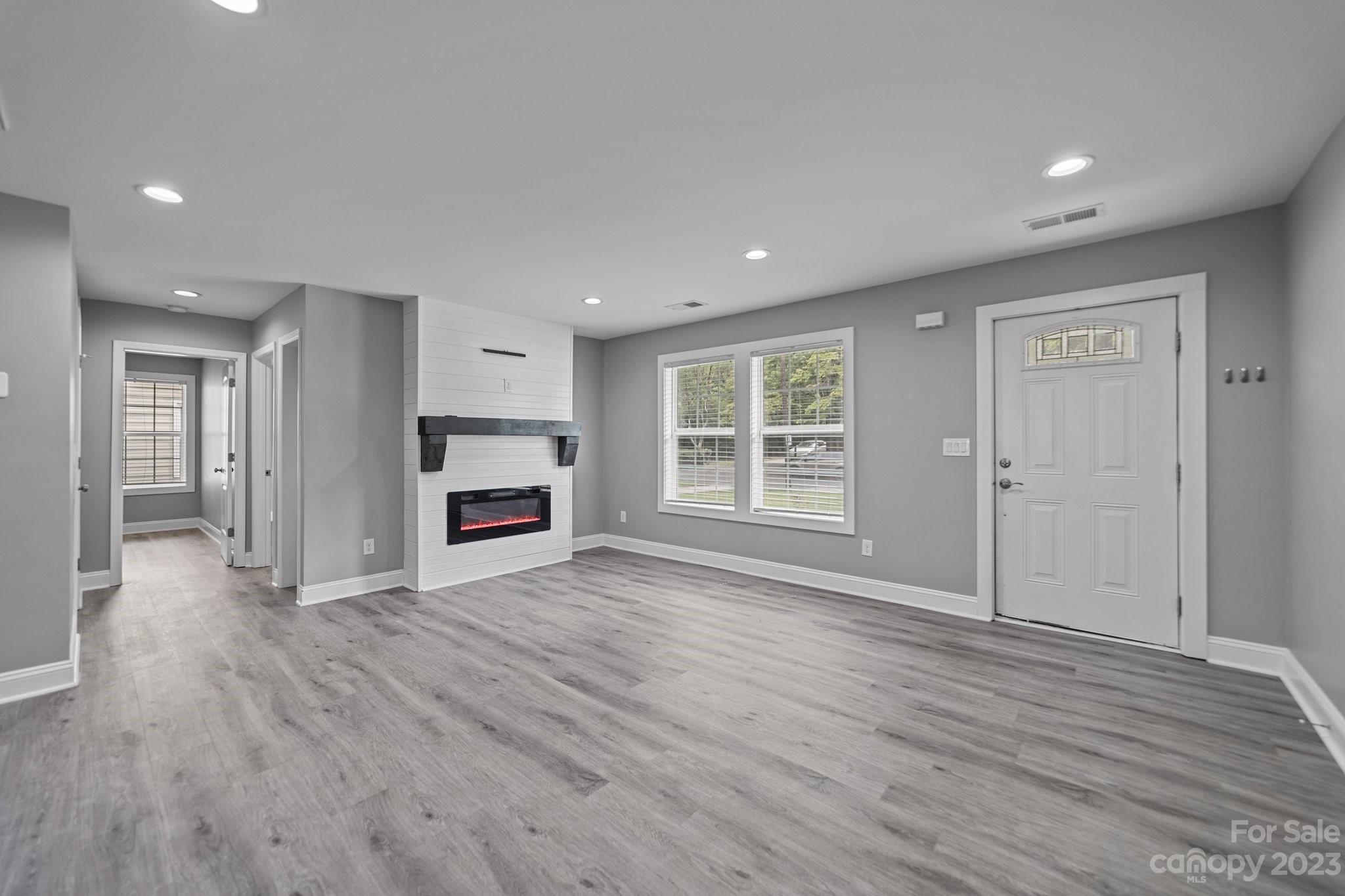 4644 Connecting Road Charlotte, NC 28209 - Photo 10 of 21