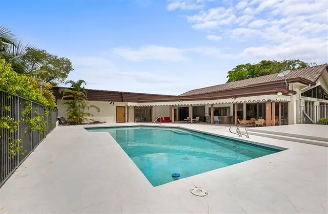 $1,470,000 | 5304 Woodlands Boulevard, Tamarac, FL 33319