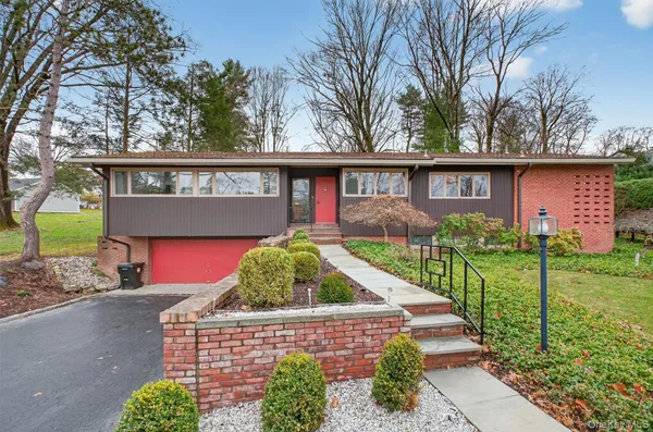 $499,000 | 6 Yates Boulevard, Poughkeepsie, NY 12601