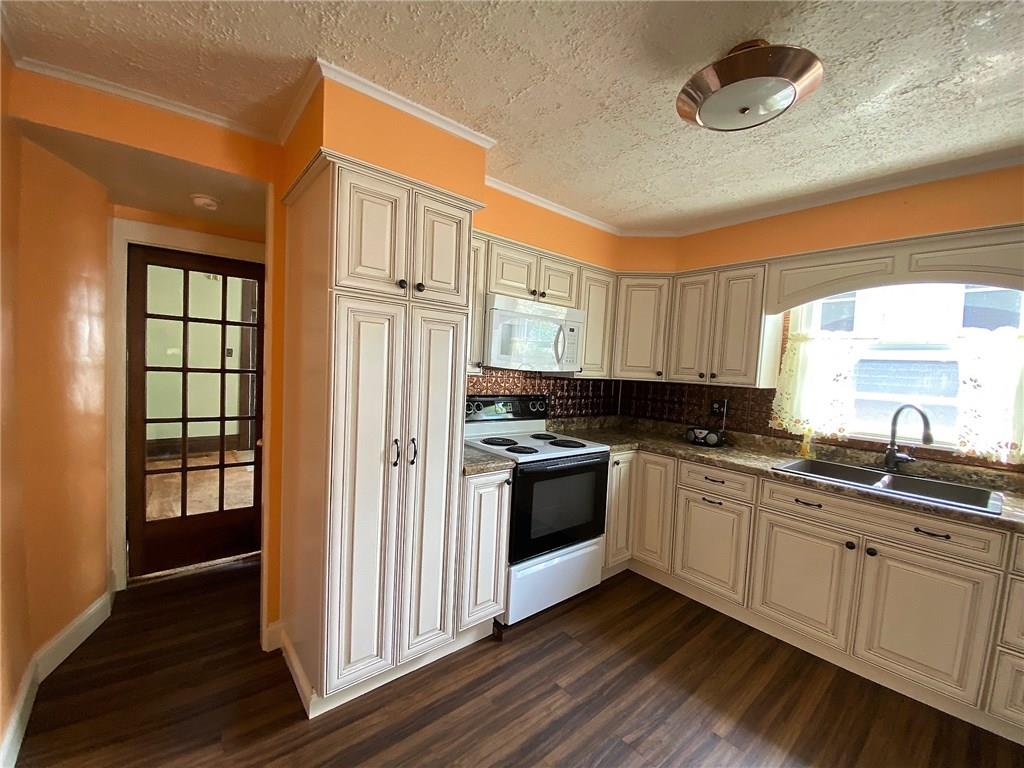 528 5th Street Butler, PA 16001 - Photo 3 of 20 Gallery Image 3