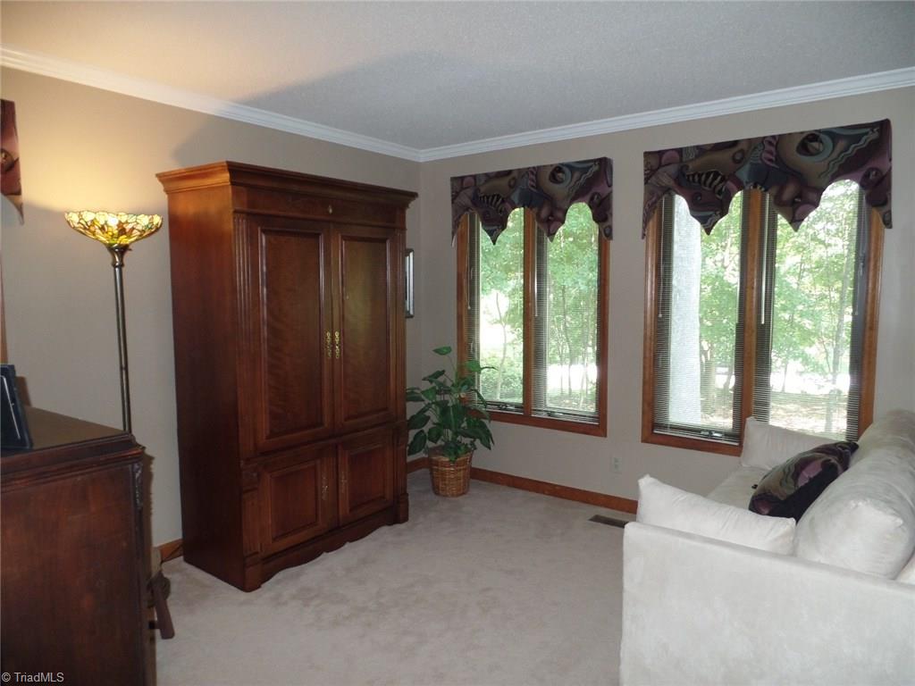 5006 Rambling Road Greensboro, NC 27409 - Photo 20 of 26