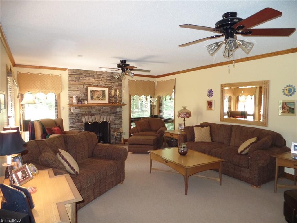 5006 Rambling Road Greensboro, NC 27409 - Photo 5 of 26