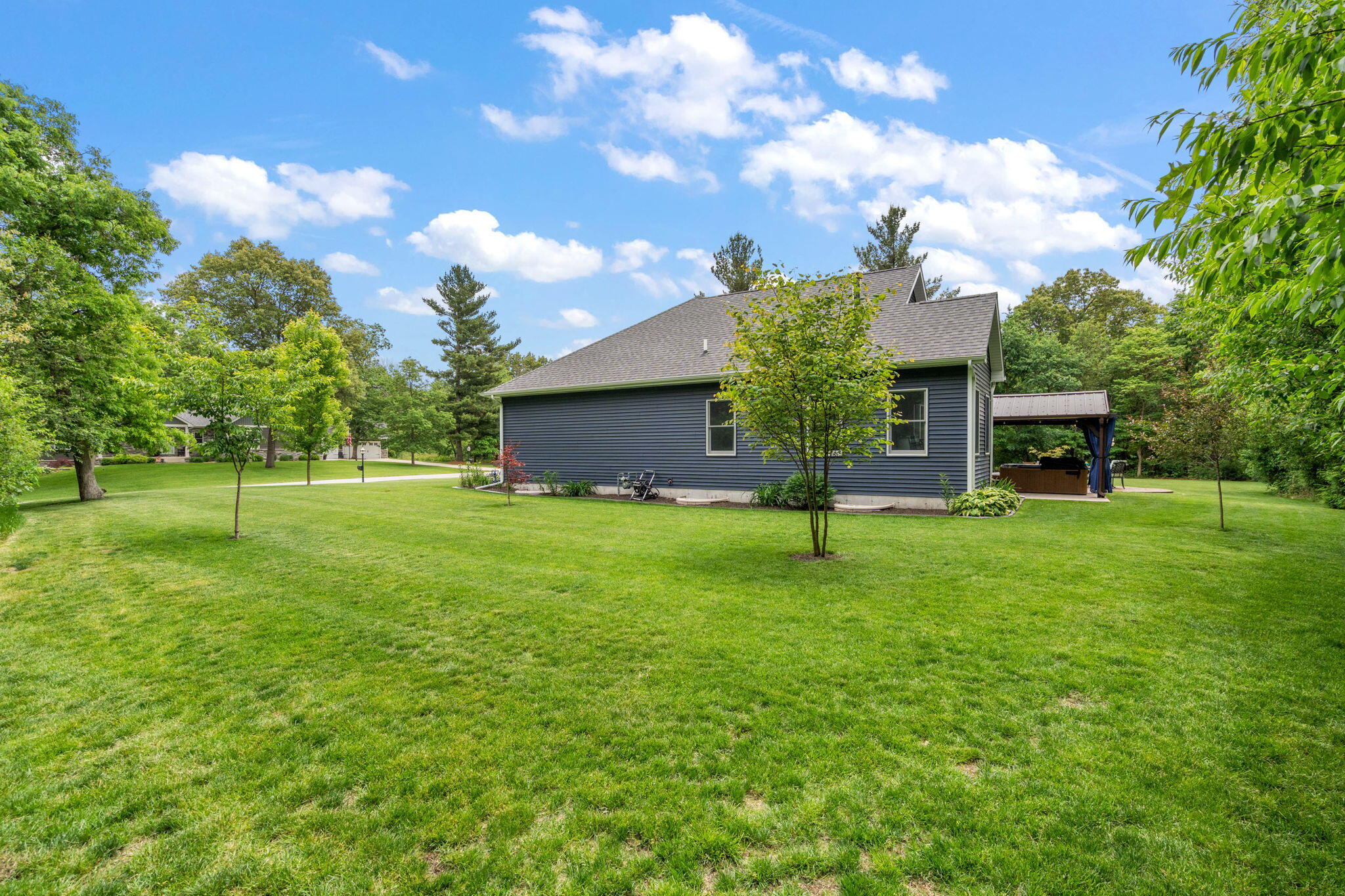 10186 Rustic Drive Demotte, IN 46310 - Photo 49 of 65 2048x1365