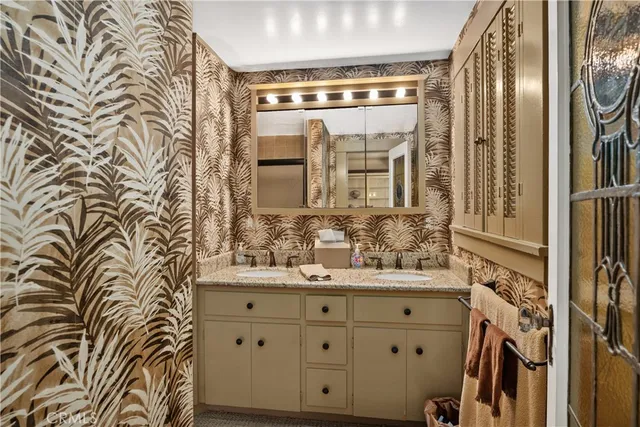 $1,199,995 | 36 Hermosa Avenue, Long Beach, CA 90802