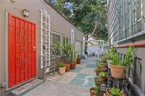 a view of a backyard with plants