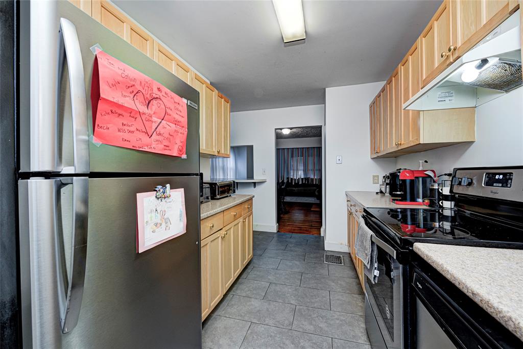 730 Berkley Road Indianapolis, IN 46208 - Photo 11 of 25
