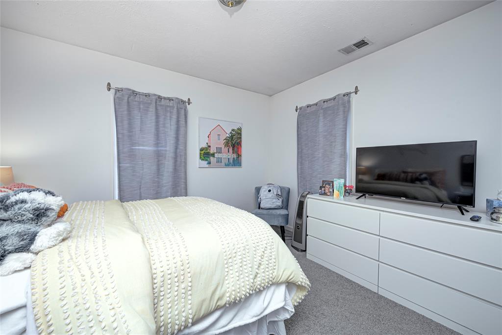 730 Berkley Road Indianapolis, IN 46208 - Photo 15 of 25