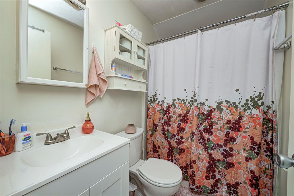 730 Berkley Road Indianapolis, IN 46208 - Photo 17 of 25