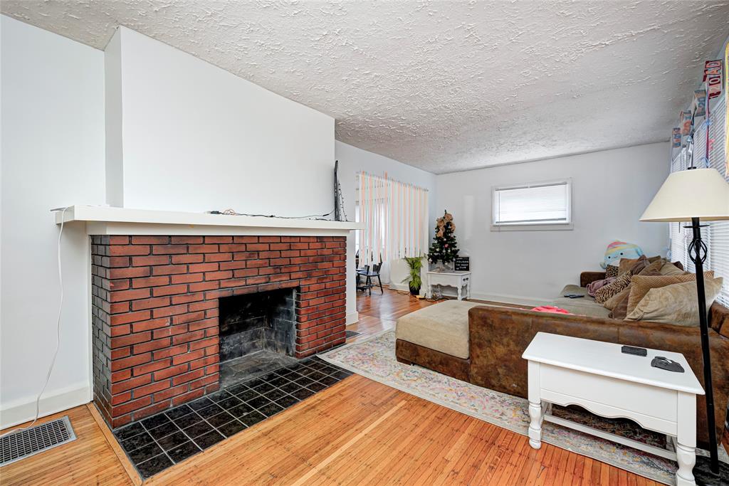 730 Berkley Road Indianapolis, IN 46208 - Photo 5 of 25