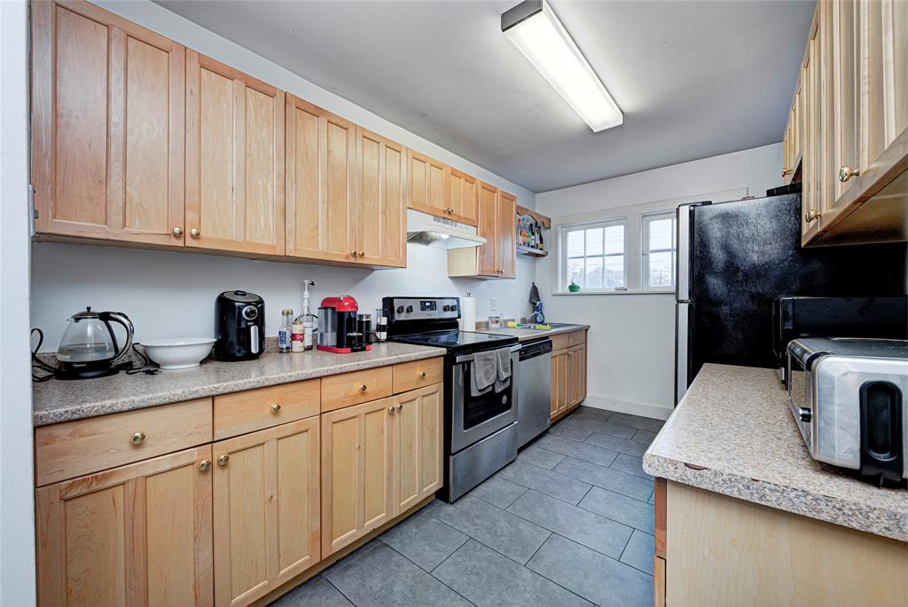 730 Berkley Road Indianapolis, IN 46208 - Photo 8 of 25