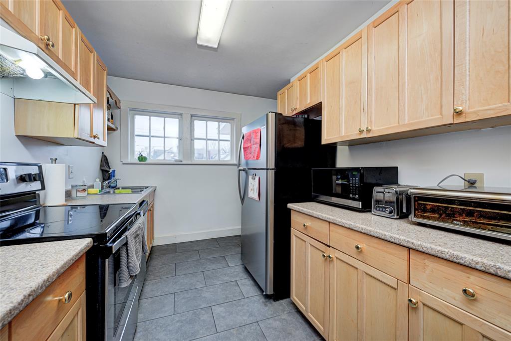 730 Berkley Road Indianapolis, IN 46208 - Photo 9 of 25
