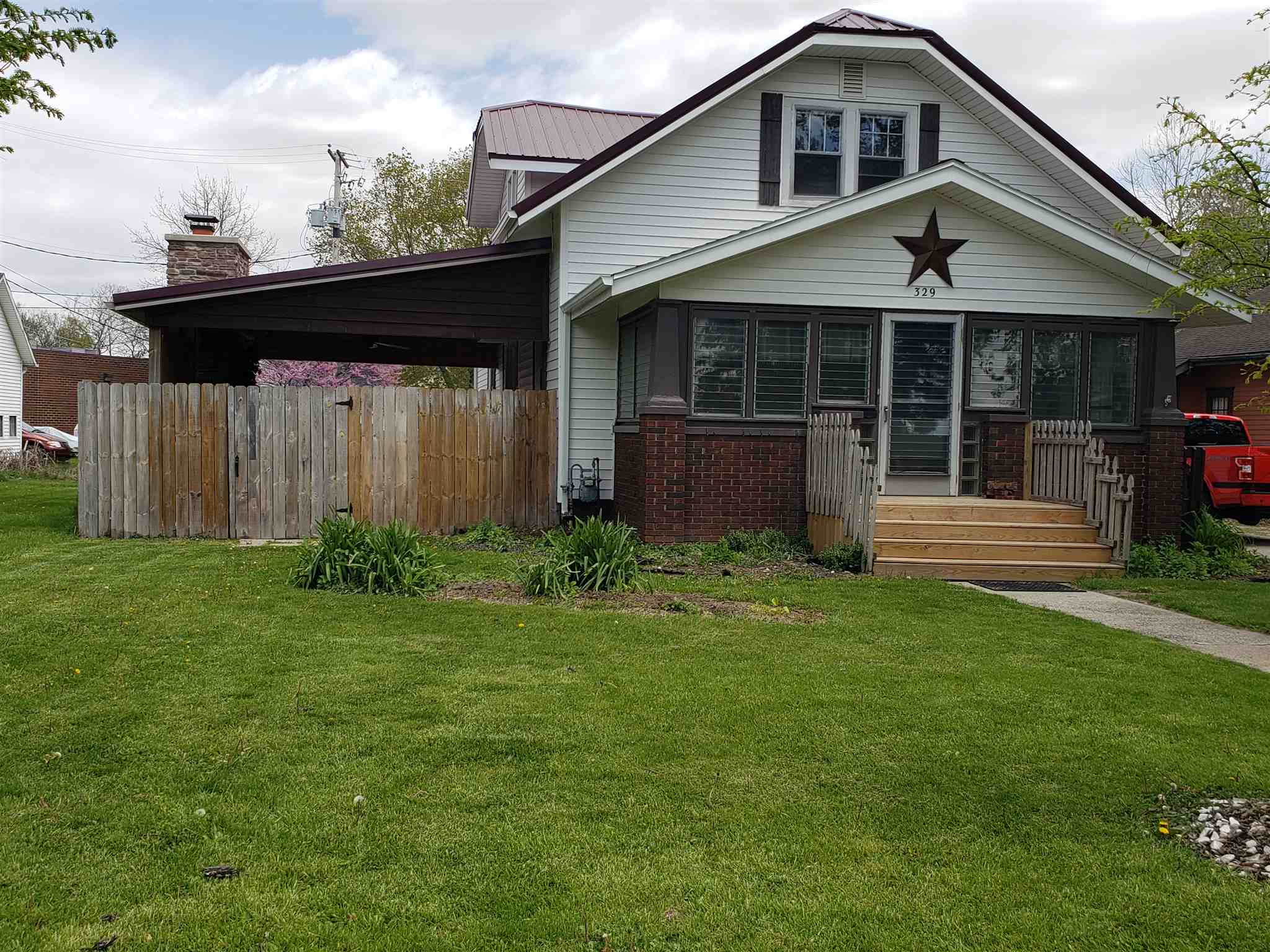 329 South 1st Street Decatur, IN 46733 - Photo 1 of 33