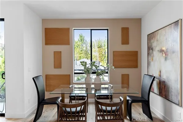 $5,995 | 11858 West Flower Ln Valley Village, Valley Village, CA 91607