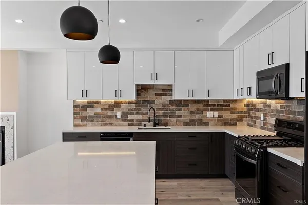 $5,995 | 11858 West Flower Ln Valley Village, Valley Village, CA 91607