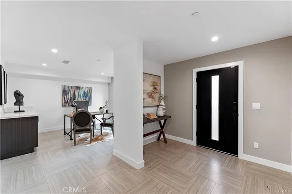 $5,995 | 11858 West Flower Ln Valley Village, Valley Village, CA 91607