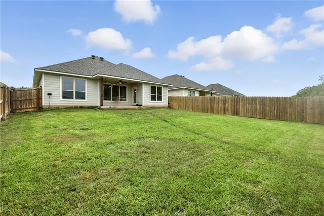 $2,200 | 2862 Messenger Way, Bryan, TX 77803