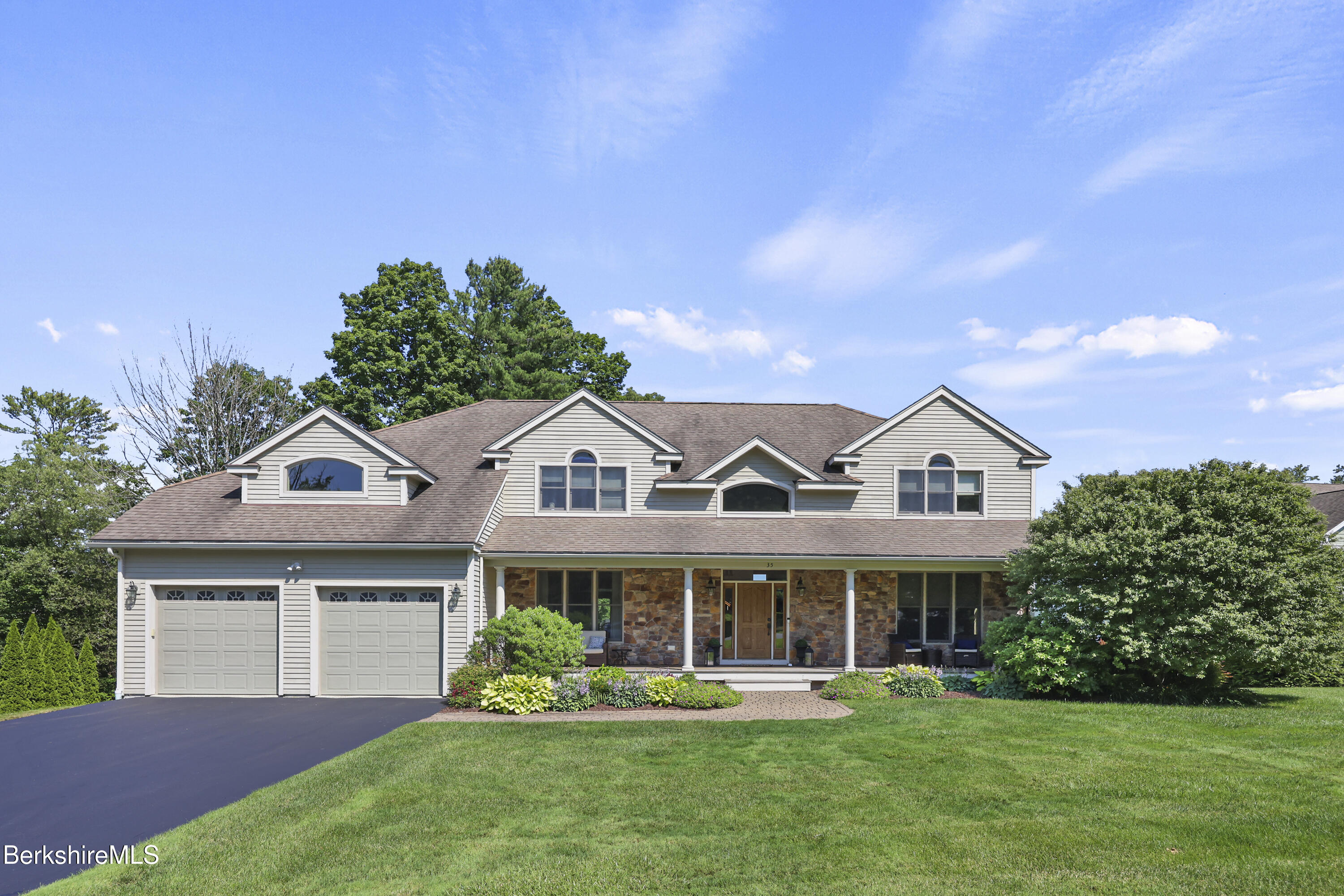 35 Meadow Ridge Drive Pittsfield, MA 01201 - Photo 1 of 81 Exterior Front