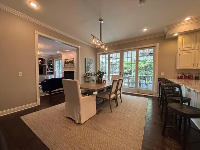 $825,000 | 28 Court Lane, St. Joseph, MO 64506