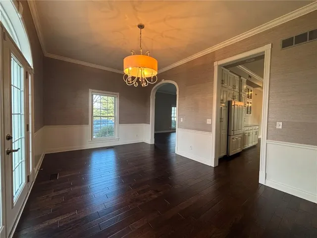 $825,000 | 28 Court Lane, St. Joseph, MO 64506